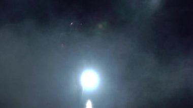 Futbol oyuncusu üniformalı ve bir top ile biterse