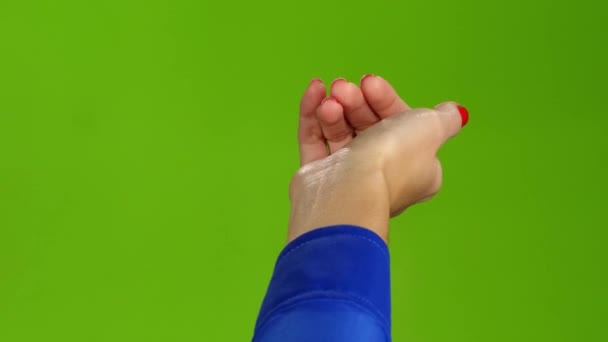 Η χειρονομία του δεξιού χεριού έρχονται πιο κοντά. Πράσινη οθόνη studio — Αρχείο Βίντεο