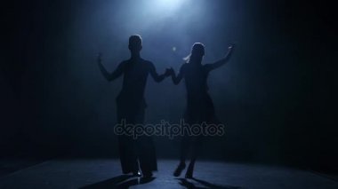 Samba, siluet çift balo salonu dans öğesinden. Siyah arka plan