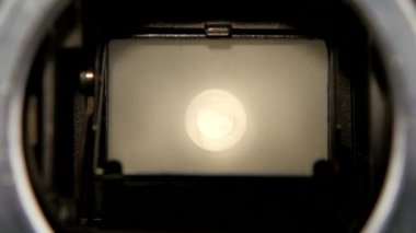 Diyafram kamera çekim bıçak. Eski bir kamera lens portre