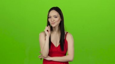 Asya düşünce meaning of life, dalgın ve odaklanmış hakkında. Yeşil ekran. Ağır çekim