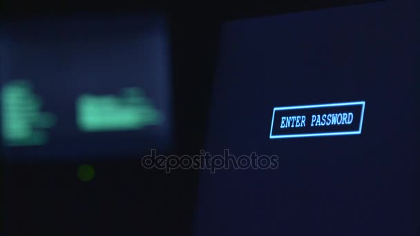 Правильный пароль для входа в систему. Чёрный фон. Закрыть — стоковое видео