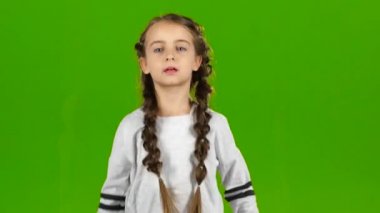 Çocuk arıyor. Yeşil ekran