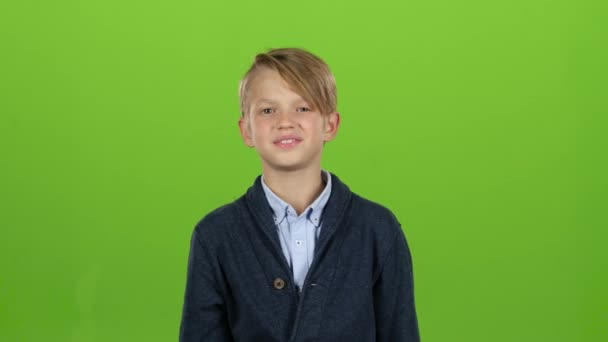 Junge zeigt Daumen hoch. Green Screen — Stockvideo