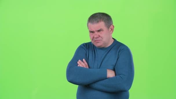 頭痛は、中年の男を苦しめます。緑色の画面 — ストック動画