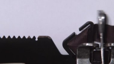 Retro Daktiloyla yazılmış kelime teşekkür ederim. Yakın çekim