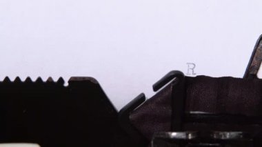 Maraton için sonuçlar bir retro daktiloda yazılmış mı? Yakın çekim