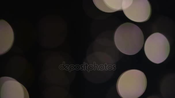 Luci circolari pallide su sfondo nero bianco bokeh — Video Stock