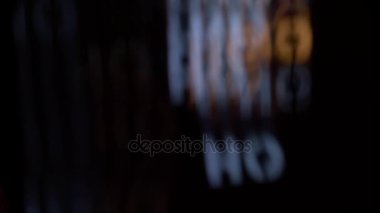 Renkli ışıklar gece yazıt, ho ho ho bir siyah ekran üzerinde parlayan. Bokeh arka plan