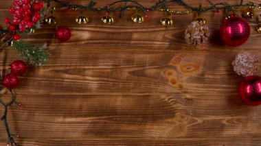 Telefon masa etrafında yeni ışıklar yanıyor yıl alınır. Üstten Görünüm