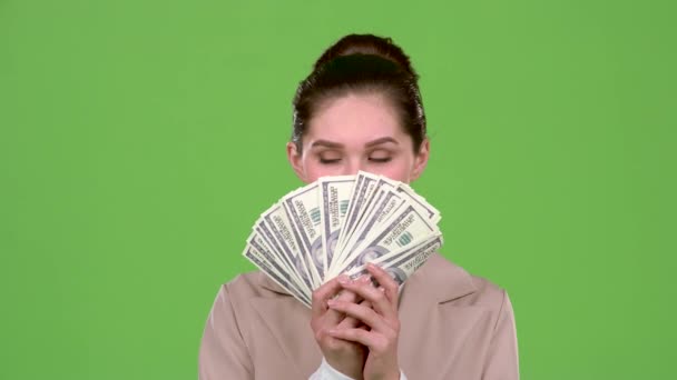 Frau erhielt Papiergeld für einen großen Deal. Green Screen. Zeitlupe — Stockvideo