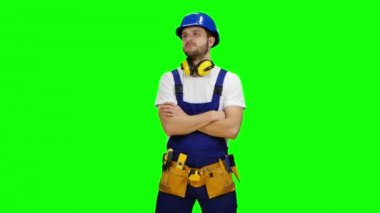 Oluşturucu düzgün bir bina için bir kroki çizim yapmayı düşünüyor. Yeşil ekran