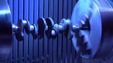 Krank mili. Mili freze tezgahı döner