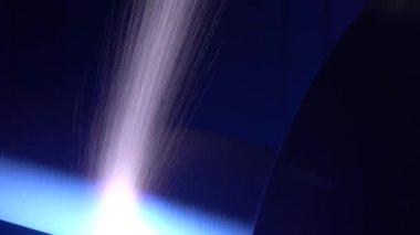 İşlenecek parçanın parçalar üzerinde Torna talaşlı imalat