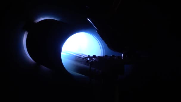 Werkstück mit Plasma auf der Zerspanungsmaschine bearbeiten — Stockvideo