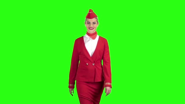 Stewardessa idzie i tych wokół niej. Zielony ekran. Zwolnionym tempie — Wideo stockowe