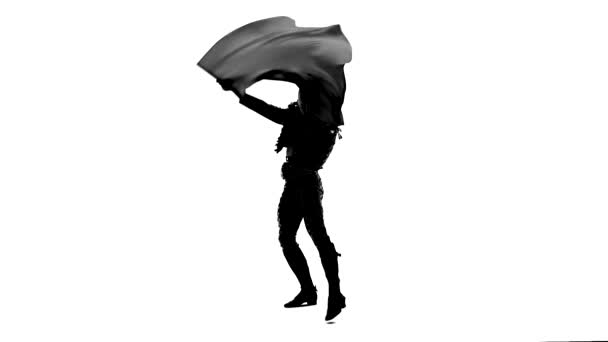 Silhouette Homme dansant portant un costume de toreador. Isolé sur fond blanc en pleine longueur. Gros plan, au ralenti .