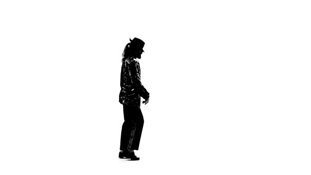 Silhuett av en ung man dansare dansar med stil Michael Jackson på vit bakgrund. Närbild, slow motion. — Stockvideo