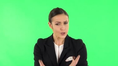 Elleri çapraz hareket eden bir kadın X şeklini alırsa reddeder ve hayır der. Yeşil Ekran