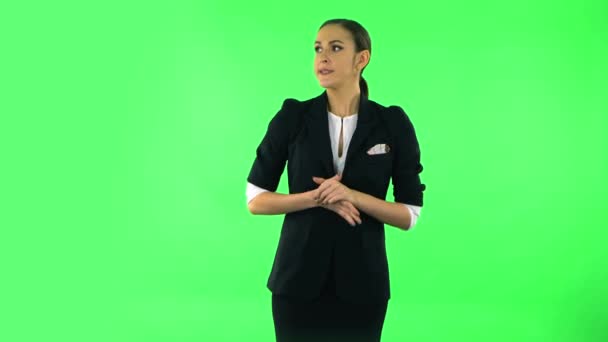 Girl is waiting and angry. Green screen — Αρχείο Βίντεο