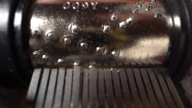 Küçük müzik kutusu mekanizması dönen makro yavaş çekim