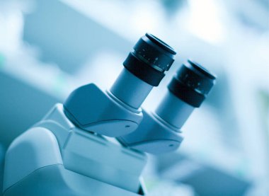 Optik Mikroskop - tıbbi ve klinik laboratuvarlarda planlı, araştırma deneyleri, eğitim gösterileri yapmak için kullanılır