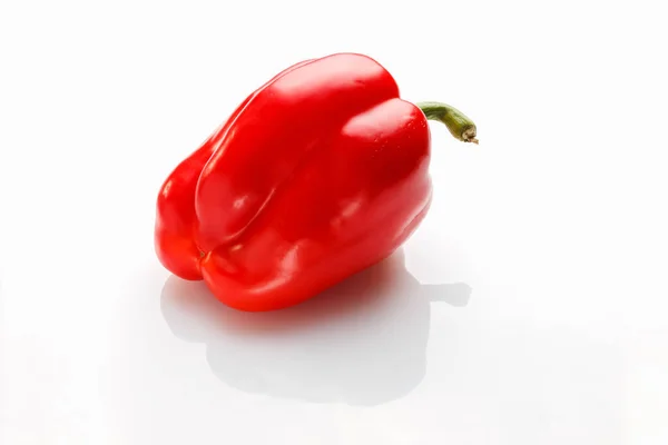 Kırmızı dolma biber.