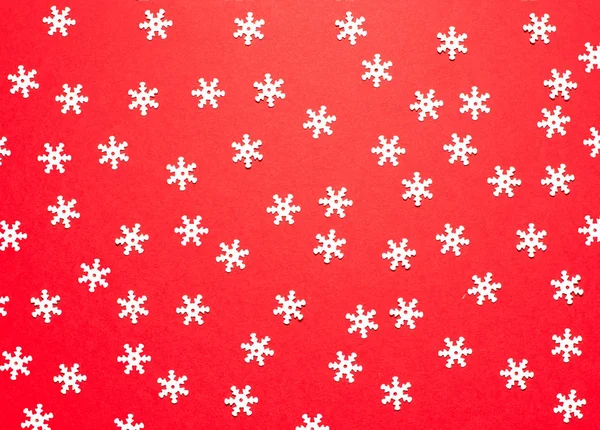 Białe Ozdobne Płatki Śniegu Czerwonym Tle Podpisu Projektu — Zdjęcie stockowe