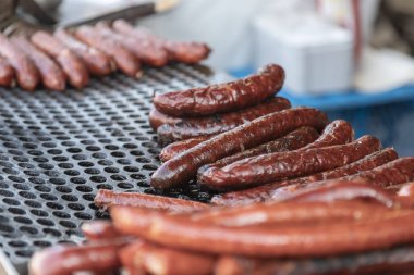 Izgarada nefis sosisler 