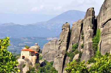 meteora manastırları