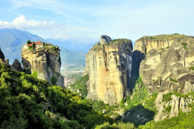 meteora manastırları