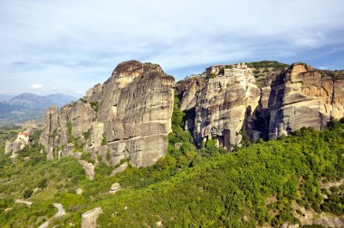 meteora manastırları