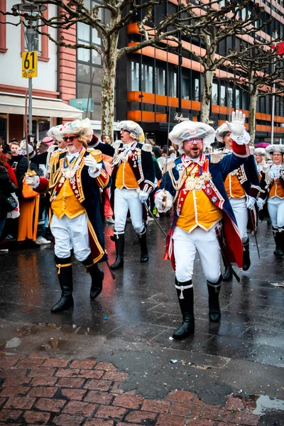 Tedeschi Salutano Lungo Percorso Della Sfilata Del Lunedì Delle Rose — Foto Stock