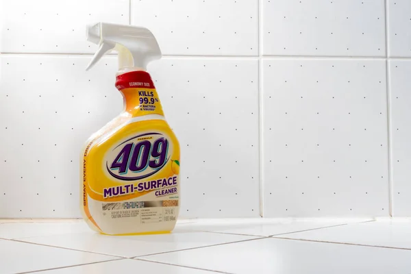 Spray Limpeza Multi Superfície Azulejos Brancos — Fotografia de Stock
