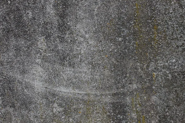 Hrubá betonová stěna textura s lišejníkem na pozadí — Stock fotografie