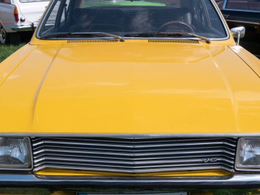 eski klasik otomobil bölümünden