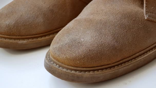 Exemple Revêtement Imperméable Pour Chaussures Bottes Gouttes Eau Tombent Sur — Video