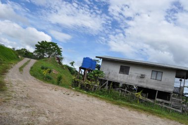 Marudi Lawas, Sarawak / Malezya - 7 Ekim 2019: Marudi ve Lawas 'ın güzel köyleri Nou Sarawak, Borneo Adası.