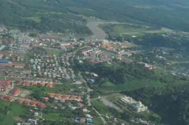 Marudi Lawas, Sarawak / Malezya - 7 Ekim 2019: Marudi ve Lawas 'ın güzel köyleri Nou Sarawak, Borneo Adası.