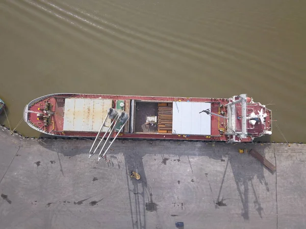 Een Top Zicht Van Een Schip Een Haven Pier Kuching — Stockfoto