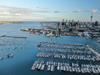 Viyadük Limanı, Auckland / Yeni Zelanda - 29 Aralık 2019: Viyaduct Limanı, Prenses Rıhtımı, marina Körfezi, Wynyard, St Marys Körfezi ve Westhaven, Yeni Zelanda 'nın tamamı