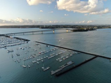 Viyadük Limanı, Auckland / Yeni Zelanda - 29 Aralık 2019: Viyaduct Limanı, Prenses Rıhtımı, marina Körfezi, Wynyard, St Marys Körfezi ve Westhaven, Yeni Zelanda 'nın tamamı