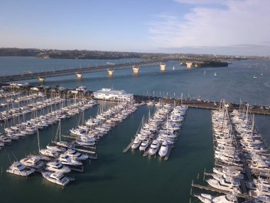 Viyadük Limanı, Auckland / Yeni Zelanda - 29 Aralık 2019: Viyaduct Limanı, Prenses Rıhtımı, marina Körfezi, Wynyard, St Marys Körfezi ve Westhaven, Yeni Zelanda 'nın tamamı