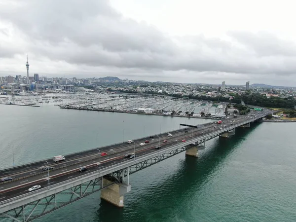 2019年12月30日 オークランド港橋 マリーナベイ ビーチ オークランドの一般的な街並みニュージーランド — ストック写真