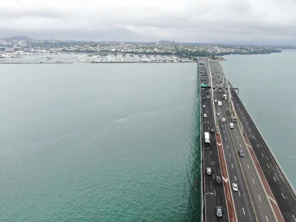 2019年12月30日 オークランド港橋 マリーナベイ ビーチ オークランドの一般的な街並みニュージーランド — ストック写真