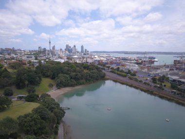 Viyadük Limanı, Auckland / Yeni Zelanda - 29 Aralık 2019: Viyaduct Limanı, Prenses Rıhtımı, marina Körfezi, Wynyard, St Marys Körfezi ve Westhaven, Yeni Zelanda 'nın tamamı