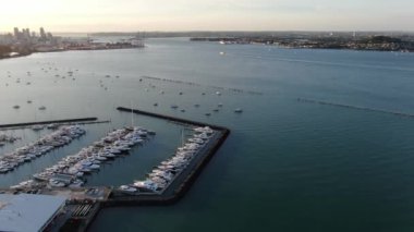Viyadük Limanı, Auckland / Yeni Zelanda - 29 Aralık 2019: Viyaduct Limanı, Prenses Rıhtımı, marina Körfezi, Wynyard, St Marys Körfezi ve Westhaven, Yeni Zelanda 'nın tamamı