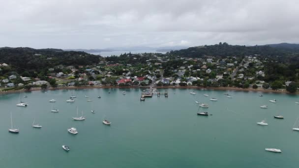 Russell Bay Islands Nuova Zelanda Dicembre 2019 Paesaggistico Tranquillo Villaggio — Video Stock
