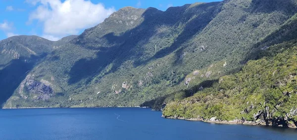 Las Majestuosas Montañas Las Dramáticas Cascadas Del Sonido Milford Fiordo — Foto de Stock