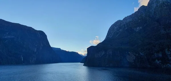 Milford Sound Doubtful Sound Fjord Yeni Zelanda Nın Görkemli Dağları — Stok fotoğraf